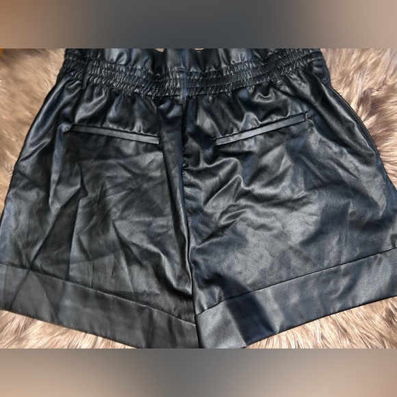Zara Black Waxed Effect Shorts - Size Large - NWT - Picture 7 of 11